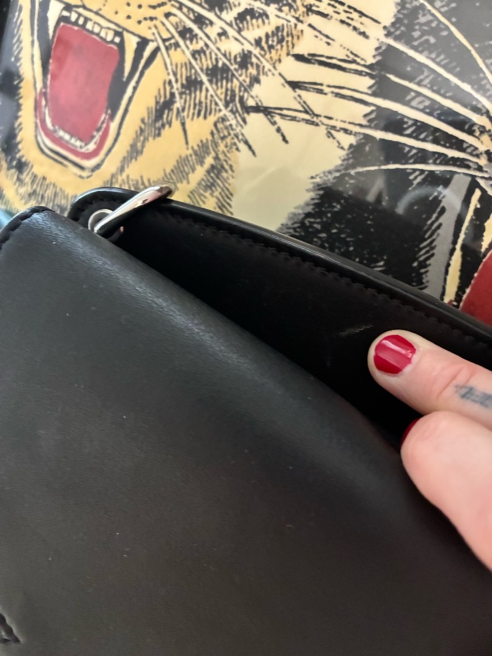 Bally Suzy Lightning Bolt Crossbody Chain Bag! - Picture 3 of 15